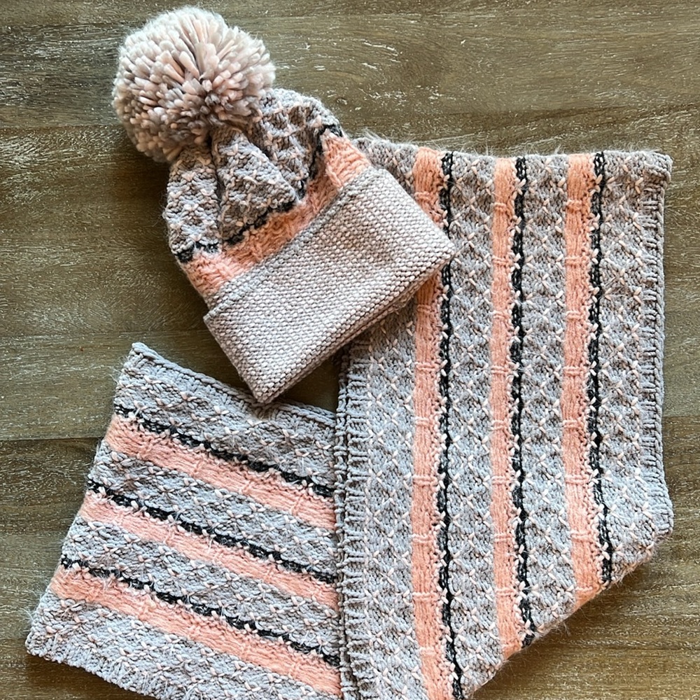 Dillards Infinity Knit Scarf & Hat